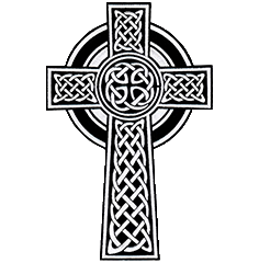 cruz celta decorada en su interior con motivos celtas de la epoca